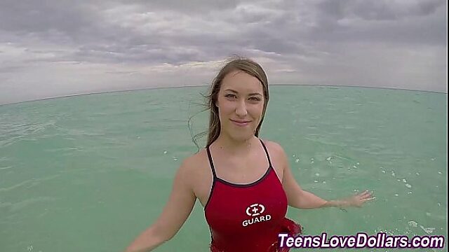 Public Beach Blowjob Ends In Massive Facial