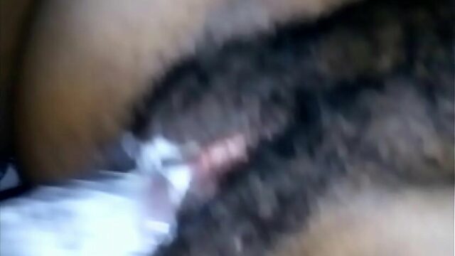 Ebony Amateur Gets Creamy Pussy Pounded