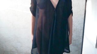 Menstrual Cup Removal And Peeing. Girl's Period Porn
