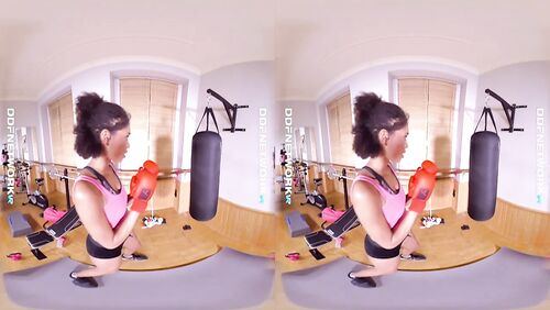 Sporty Spice: Solo Gym Pussy Penetration