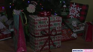 Lauren Phillips As Mrs. Claus Fucks A Naughty Elf On Christmas Night